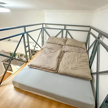 Elegant Near Main Station & Wenceslas Sq Apartment Prague